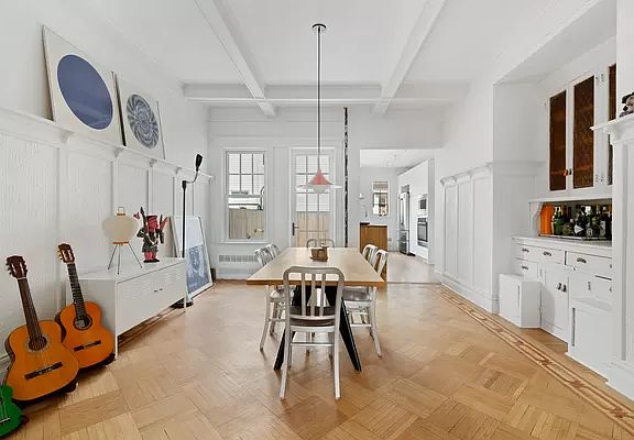 4th image of 727 Ditmas Ave