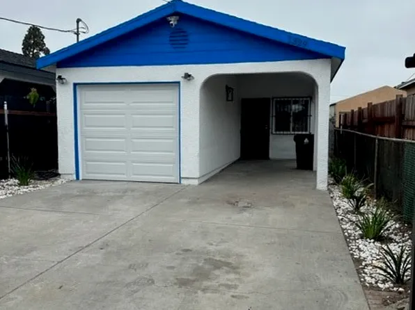 1329 E 111th St, Los Angeles, CA 90059