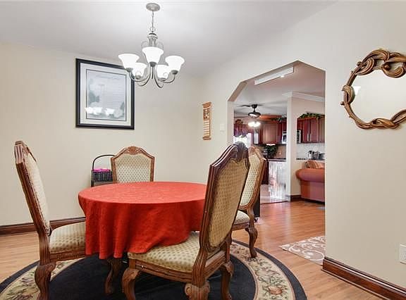 5th image of 4843 Perelli Dr