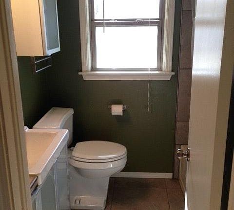 3rd image of 1726 Andover Ct