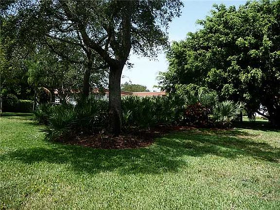 2nd image of 1225 NW 21st St #31-3106