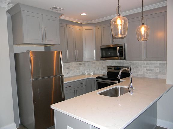 3rd image of 1073 Cottontown Manor Dr APT 304