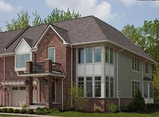 150 Ashbourne Dr #2, Westlake, OH 44145