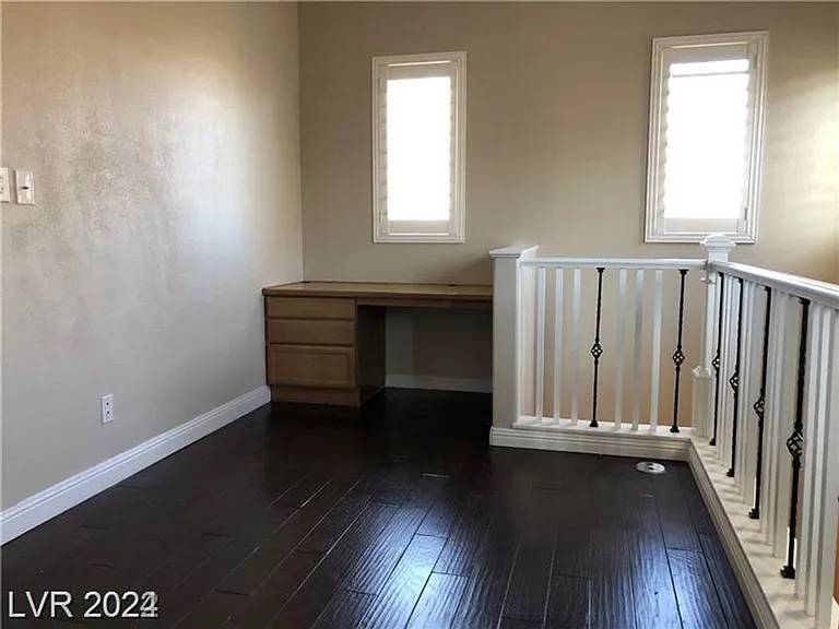7667 Albright Peak Dr — Photo 10