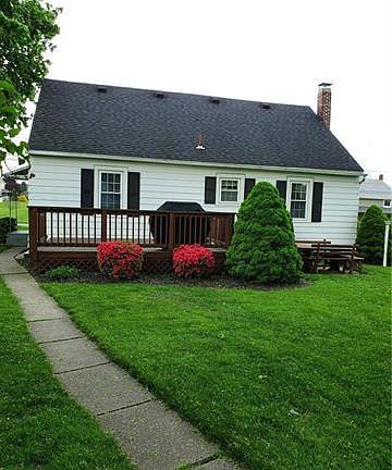 3rd image of 23 Schoeneck Ave