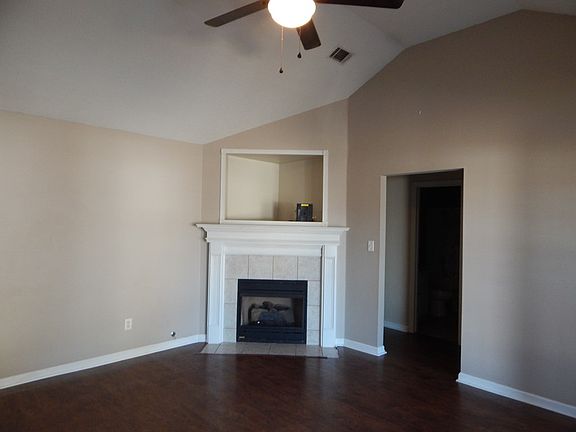 4th image of 2048 Sylvan Lake Dr