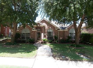 1423 Santa Fe Trl, Irving, TX 75063