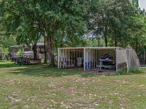 3rd image of 2407 Oscar Harvey Rd