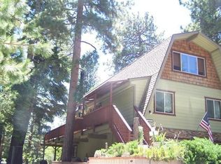 31571 Circle View Dr, Running Springs, CA 92382