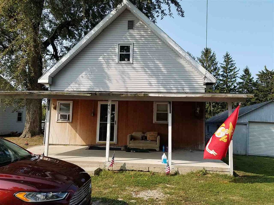 1st image of 455 E Maple St