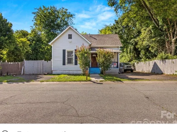 318 Goff St, Charlotte, NC 28208