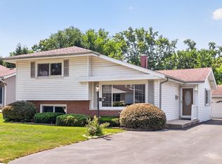 23 W Prairie Ave, Lombard, IL 60148