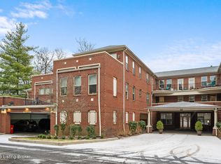 2000 Lancashire Ave UNIT 102, Louisville, KY 40205