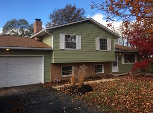 8747 Camelot Ave NW, Canal Fulton, OH 44614