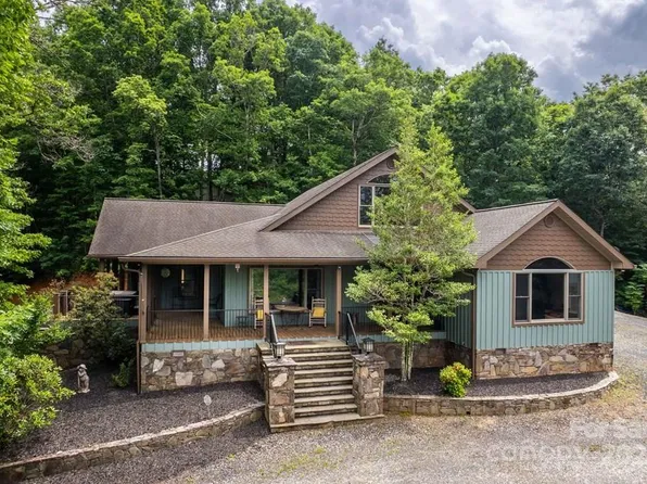 486 Center Dr #7B, Bryson City, NC 28713