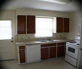 3rd image of 1106 Barton St