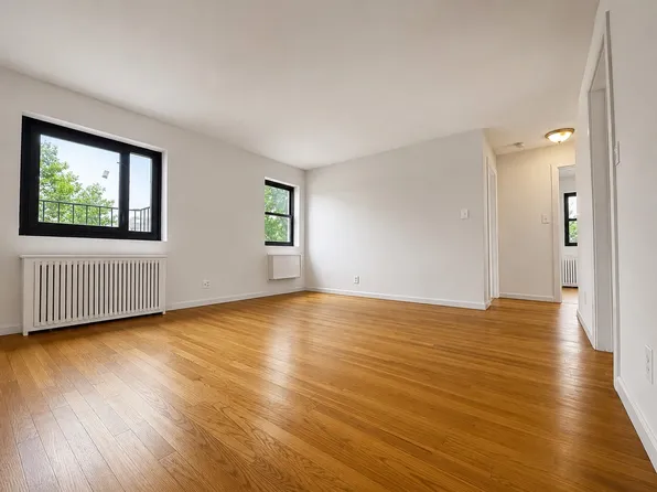 (undisclosed Address), Bayside, NY 11361