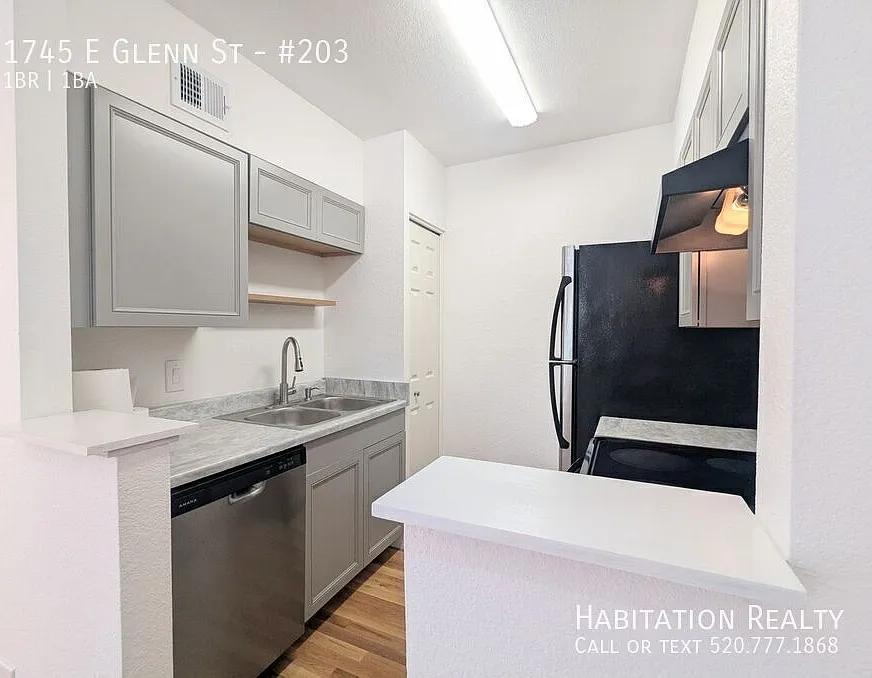 Rare opportunity to rent at Copper Star Condos, 1bed/1bath + community pool & fitness center! — Photo 3