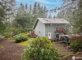 103 Herron Ln NW, Lakebay, WA 98349