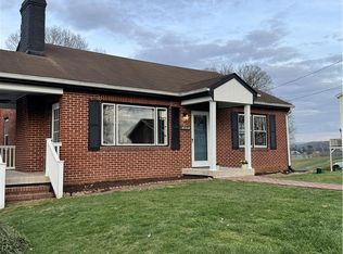 363 Oakland St SW, Abingdon, VA 24210