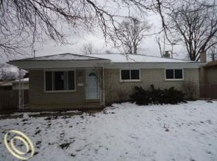 29448 Chester St, Garden City, MI 48135