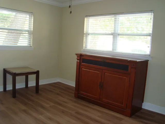 2234 Rose Ln — Photo 15