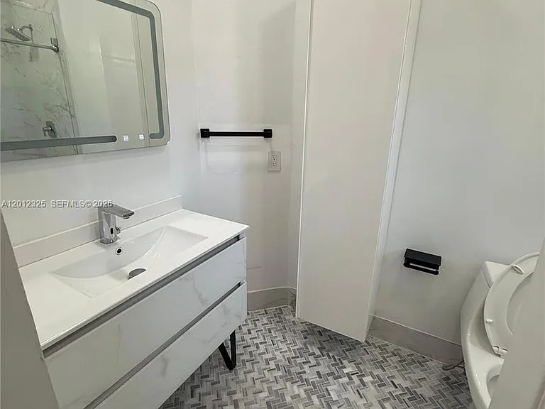 721 NW 170th Ter #721 — Photo 18