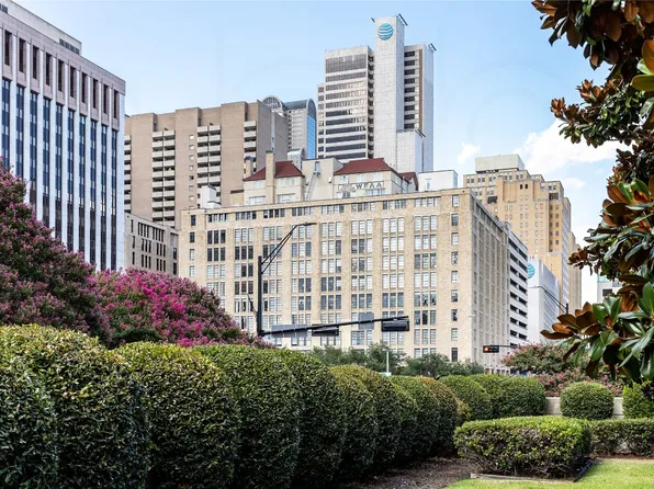 1122 Jackson St APT 701, Dallas, TX 75202