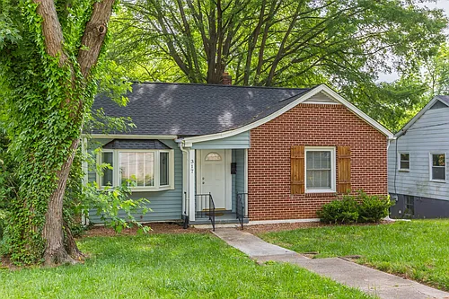 317 Crafton St Photo 1