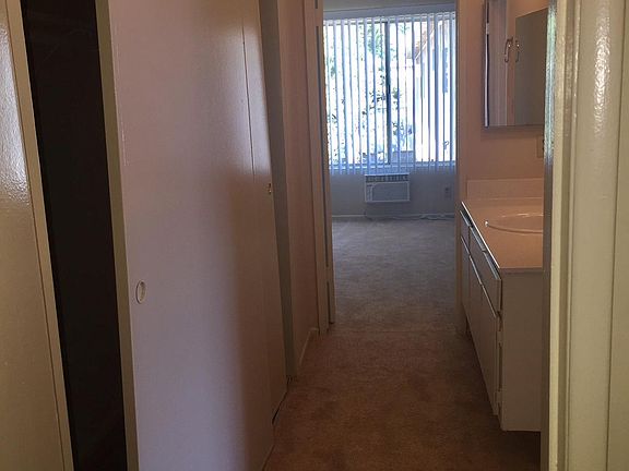hallway/vanity/bedroom