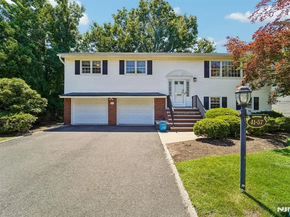 41-57 Rys Ter, Fair Lawn, NJ 07410