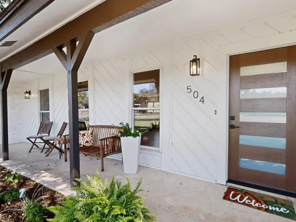 504 Buckaroo Trl, Buda, TX 78610