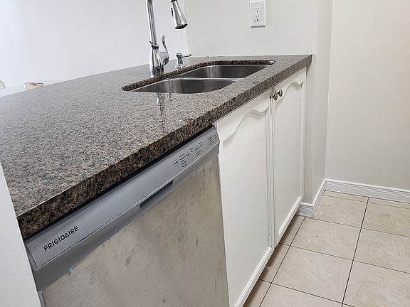 2nd image of 8 Hillcrest Ave #1508