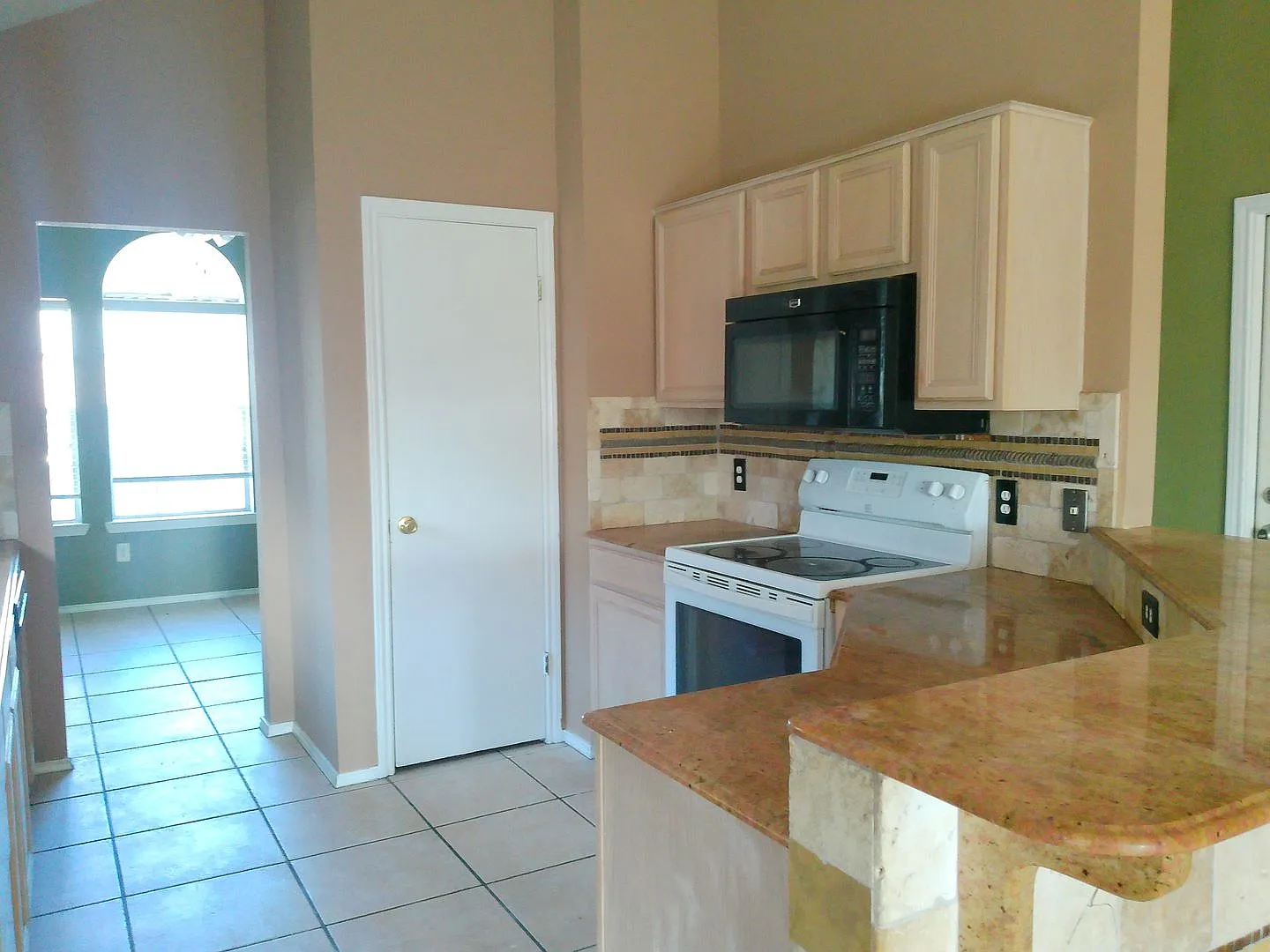 7818 Wolverine - 3/Bed 2/Bath - $1795/month — Photo 3