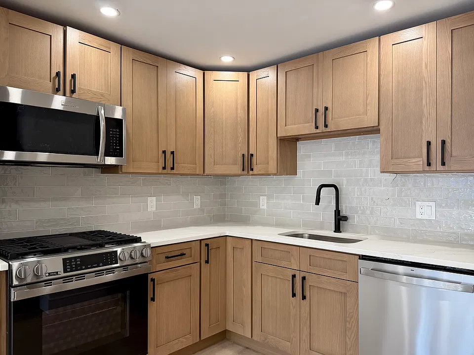 96 Miller Ave #12