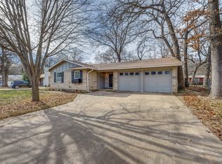 2923 W Day St, Denison, TX 75020