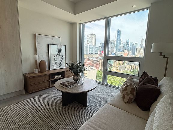 4th image of 89 Church St #2204