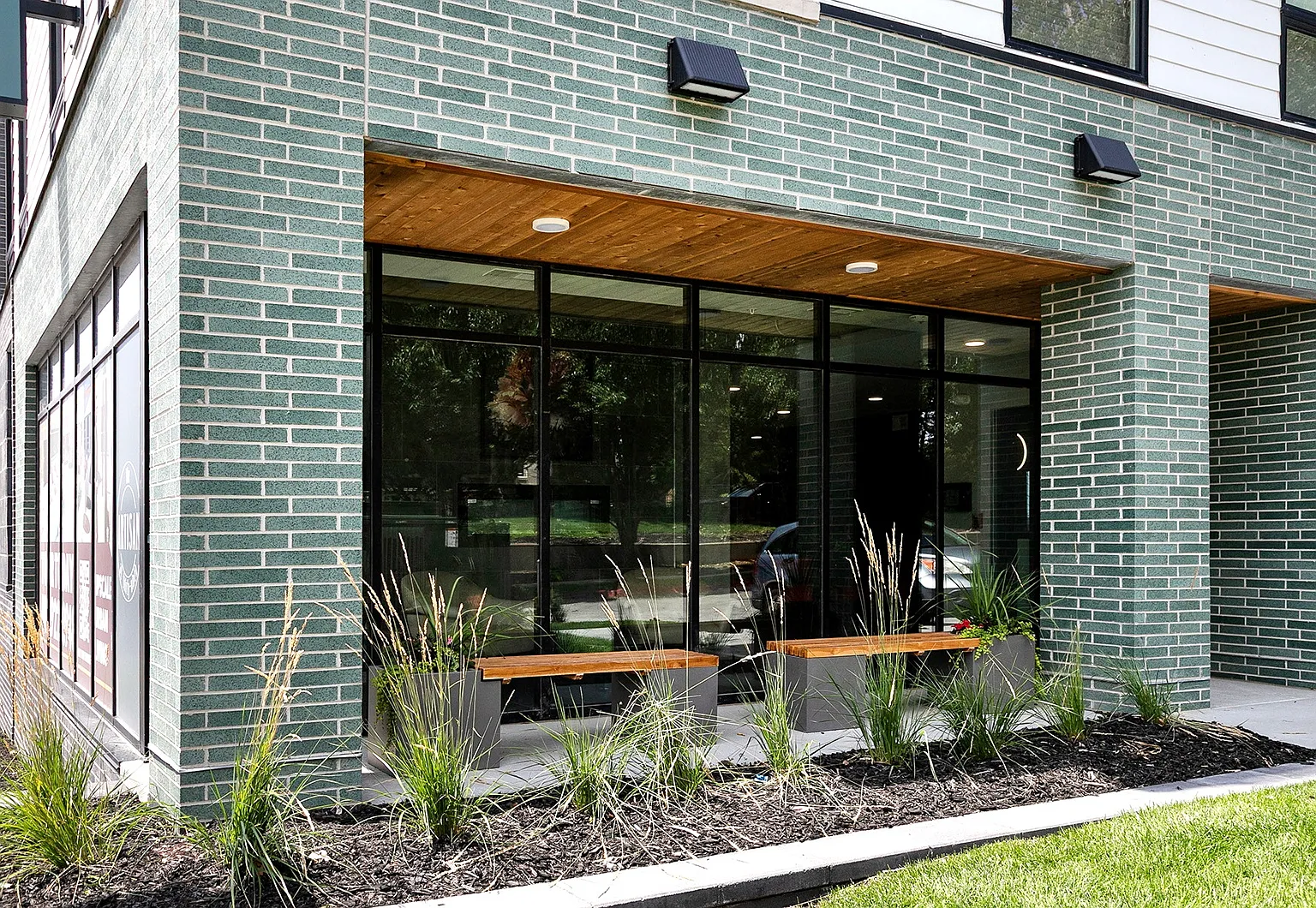 The Artisan at 39th — Photo 3