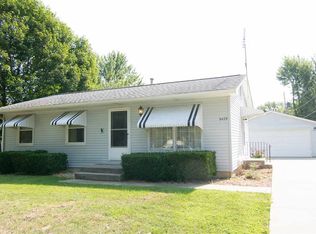 9429 13th St W, Rock Island, IL 61201