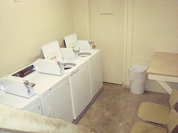 5th image of 401-405 S Grove St #Cge