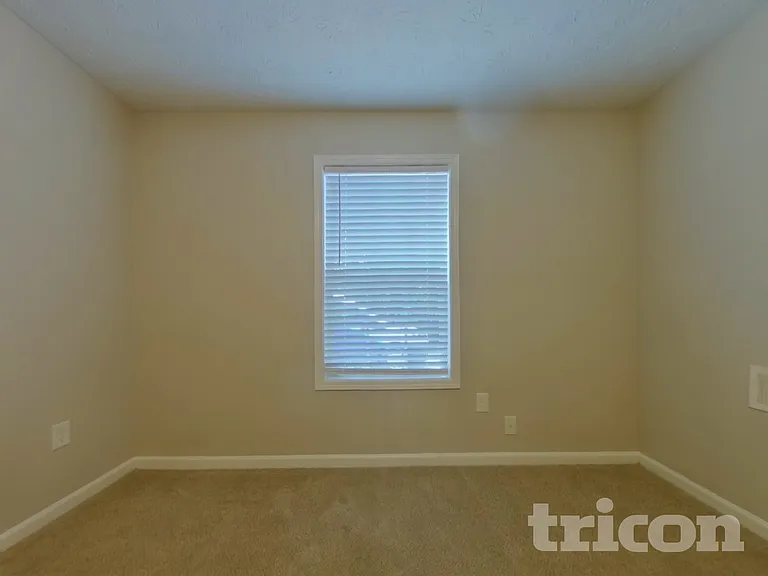 431 Bridgeport Pl — Photo 10