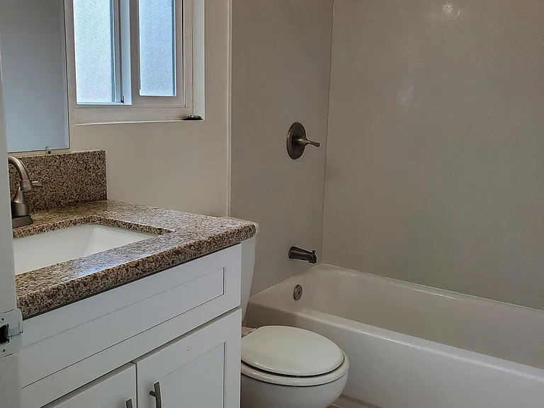 787 N Adele St #C — Photo 13