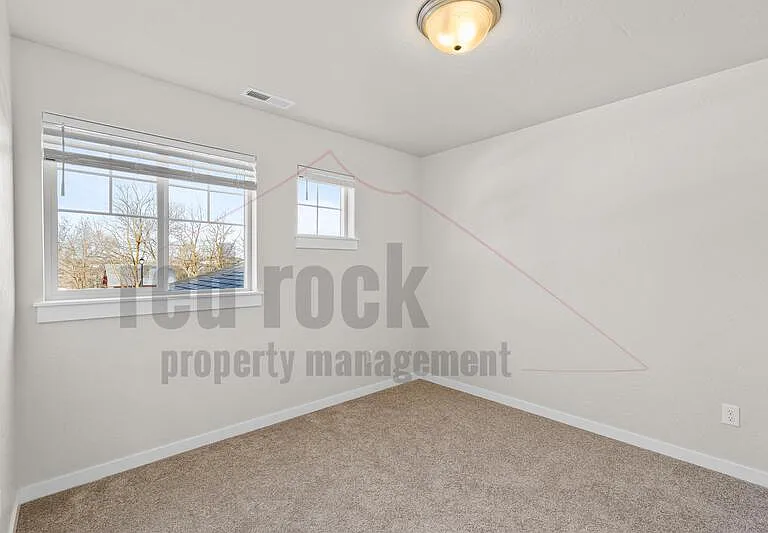 1228 N Tschirley Rd #1 — Photo 17
