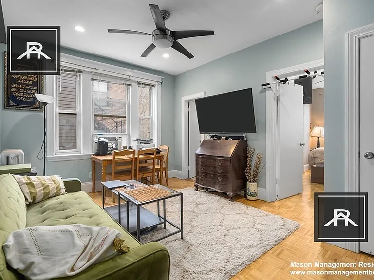58 Park Vale Ave #12 — Photo 3