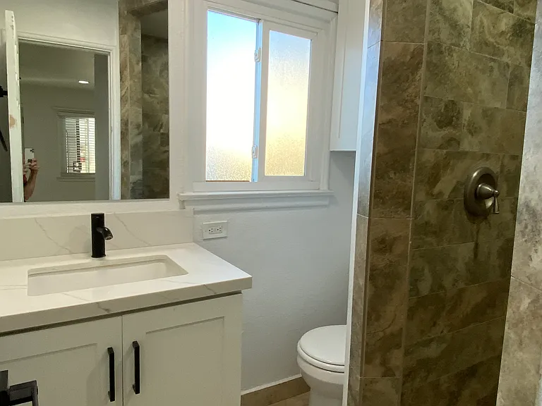 2278 Newport Blvd #5 — Photo 5
