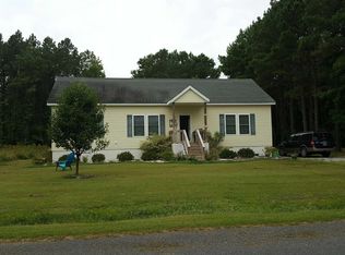 101 Legion Beach Rd, Columbia, NC 27925