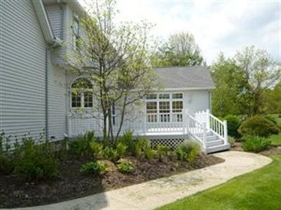 3rd image of 55 Townes End Dr