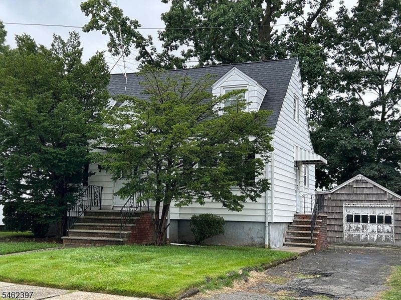 1st image of 222 Terrace Ave