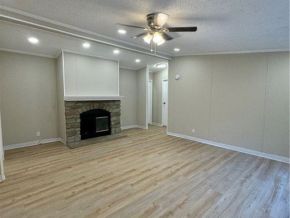 4th image of 3720 Tom Ln