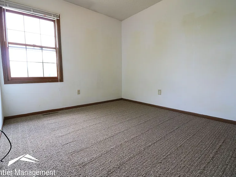 2528 Candlecrest Cir — Photo 10
